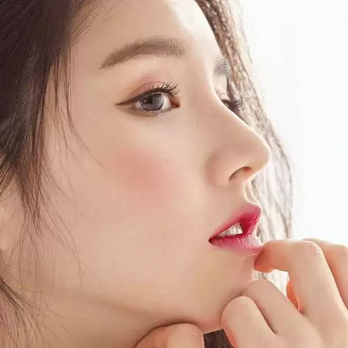 Sau nâng mũi bao lâu thì đầu mũi hết to?