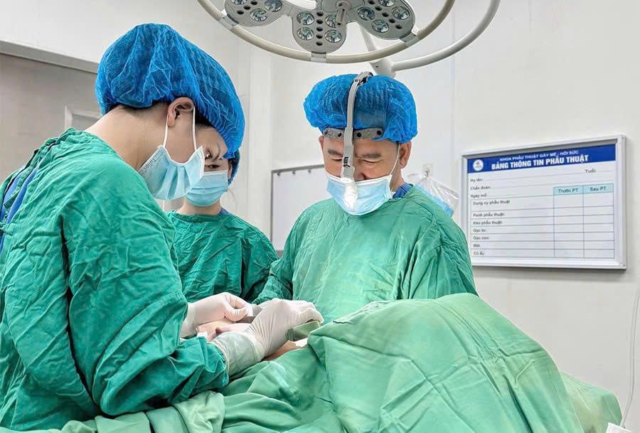 Tiêu chí để đánh giá một khe ngực chuẩn Yline?